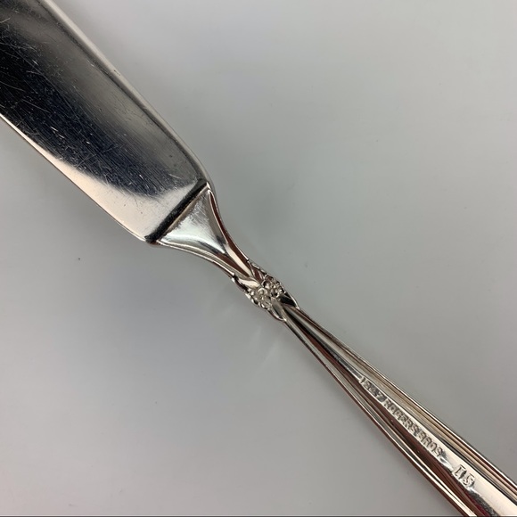 2/$20 1847 Rogers Bros. IS 1965 Vintage Silver Garland Pattern Butter Knife - Picture 7 of 10